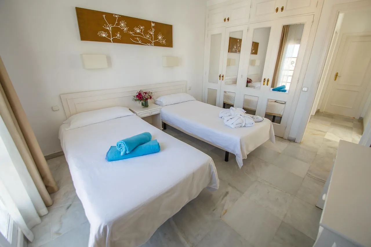 아파트호텔 Lagos De Fanabe Beach Resort 아데제