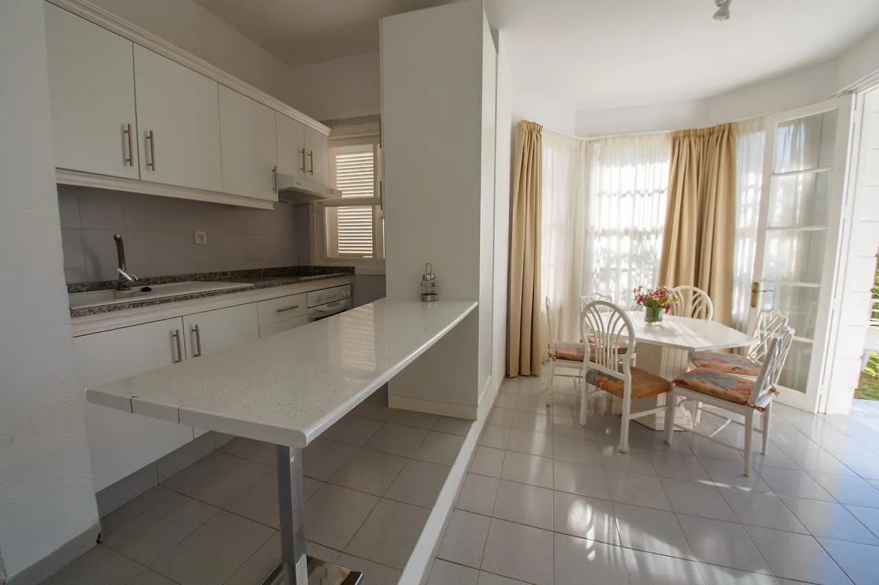 Lagos De Fanabe Beach Resort 아데제 아파트호텔