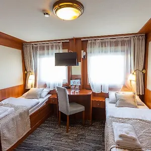 https://onriver-hotels-grand-jules.inbudapesthotels.com